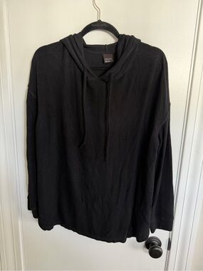 Women’s Black soft knit Hooded Sweater -free press
